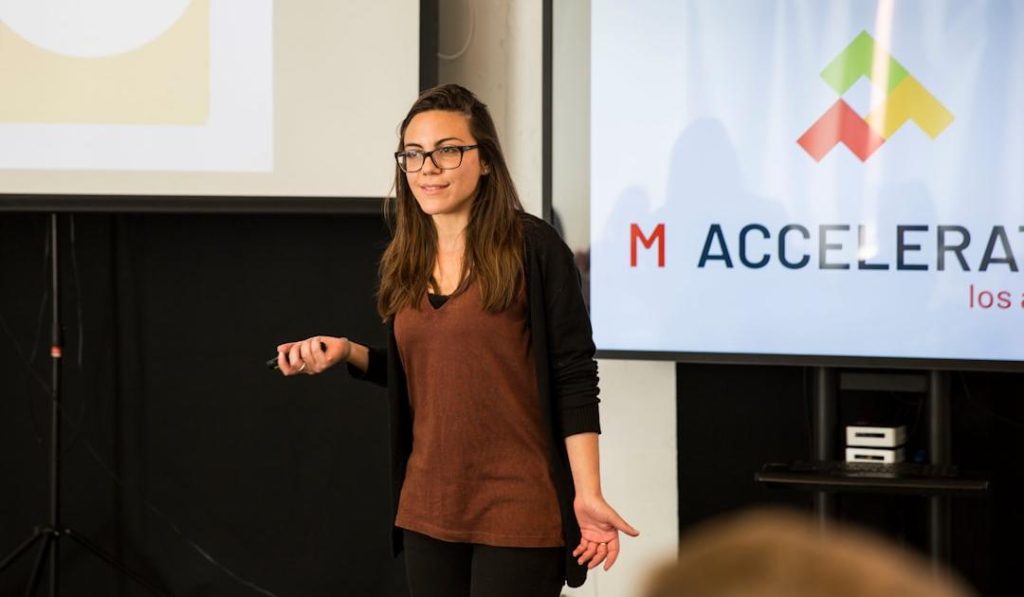 How to Answer Hard Investor Questions When Raising Funds Deadass